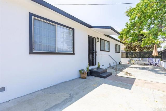 539 45 S 36th Street, San Diego CA: https://media.crmls.org/mediaz/cc3d52d5-40f4-4333-b4ae-b250be96bf58.jpg