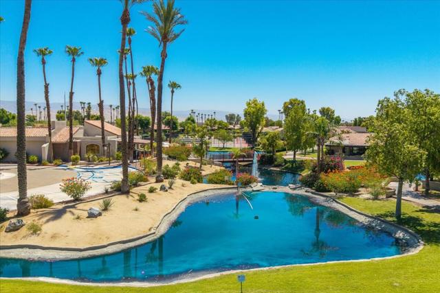 1901 Paseo Pelota, Palm Springs CA: https://media.crmls.org/mediaz/cc3d5e27-a613-4521-8e48-63a6eff7bdf5.jpg