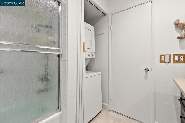 4033 Terra Granada Dr, Walnut Creek CA: https://media.crmls.org/mediaz/cc3e22b7-5c35-44c6-95be-7de4e44a4f6e.jpg