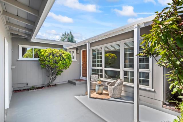 865 Ponderosa Avenue, Sunnyvale CA: https://media.crmls.org/mediaz/cc3f4456-4952-42e5-b936-cf384d72b7a4.jpg