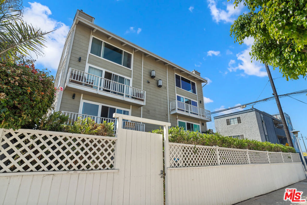 10 19th Avenue #3