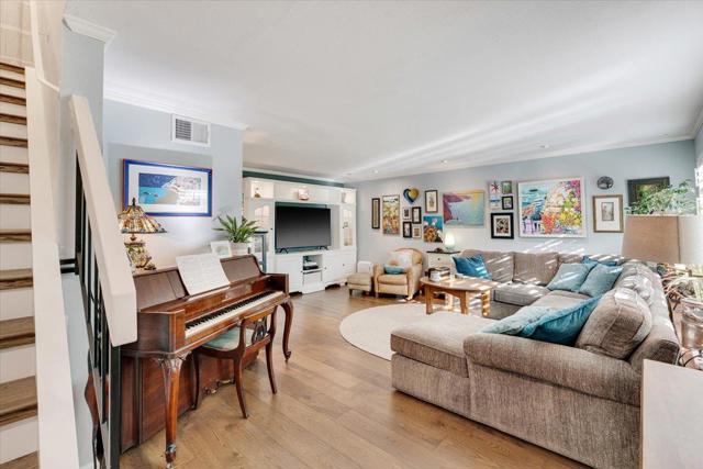 4568 Cimarron River Court, San Jose CA: https://media.crmls.org/mediaz/cc406518-1acb-43ef-9a15-e6880cf8dea3.jpg