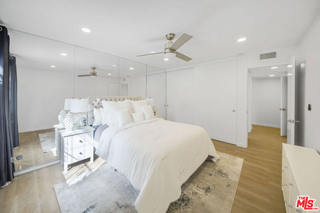 1010 Hammond Street, West Hollywood CA: https://media.crmls.org/mediaz/cc40d295-6db2-4705-a821-70068d50edbb.jpg