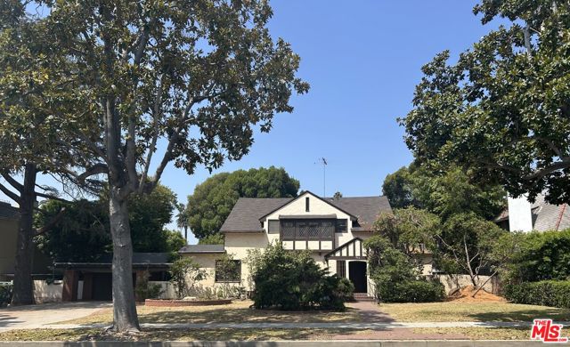 613 North Crescent Drive photo 1