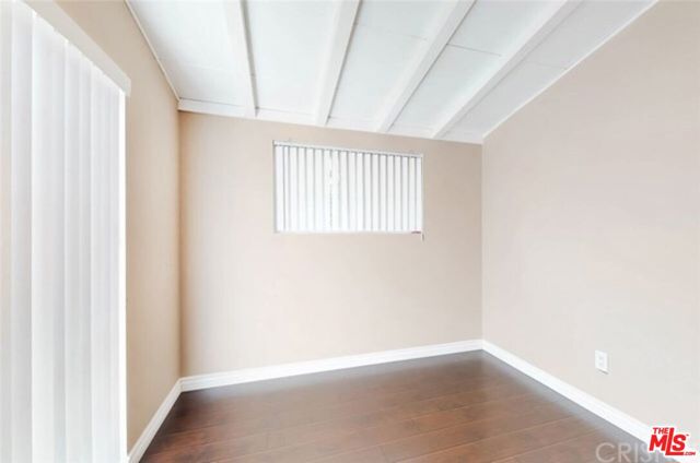 6763 Lurline Avenue, Winnetka CA: https://media.crmls.org/mediaz/cc41da0c-032a-4242-b87e-d63504703110.jpg