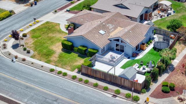 22800 Bravo Place, Salinas CA: https://media.crmls.org/mediaz/cc4281c8-d0b0-46dd-9a16-9c7afd300c8a.jpg