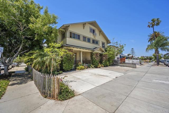 4608 Georgia St, San Diego CA: https://media.crmls.org/mediaz/cc434e3c-f312-4cd0-82d8-01e1b5ae35d4.jpg