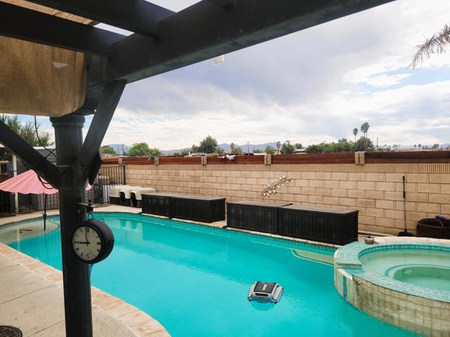 1992 Warwick Street, San Jacinto CA: https://media.crmls.org/mediaz/cc440a42-6bf0-4a99-8658-bcc27ff2f63b.jpg