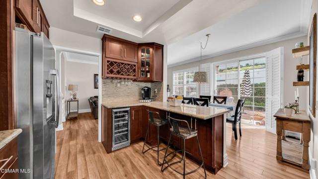 30972 Minute Man Way, Westlake Village CA: https://media.crmls.org/mediaz/cc440ffd-8ce2-4adb-8835-582dce7e7330.jpg