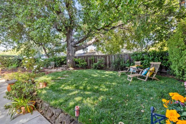 2031 Farndon Avenue, Los Altos CA: https://media.crmls.org/mediaz/cc4412cb-e07d-4af9-9f9c-3558ddeac124.jpg