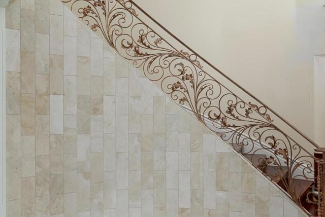 1 Reids Roost Road, Woodside CA: https://media.crmls.org/mediaz/cc44efa7-8892-4196-ad34-8afa40d351fb.jpg