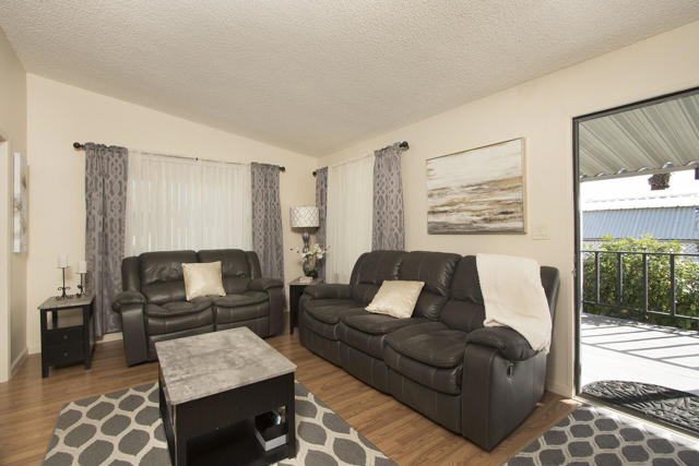 Image 18 of 45 For 14777 Palm Drive  186