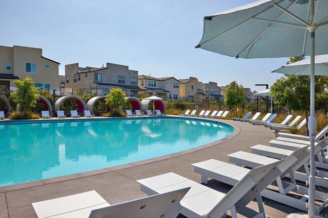 13928 Boyden Way, Mira Mesa CA: https://media.crmls.org/mediaz/cc4615df-8239-4912-9727-e244852434bd.jpg