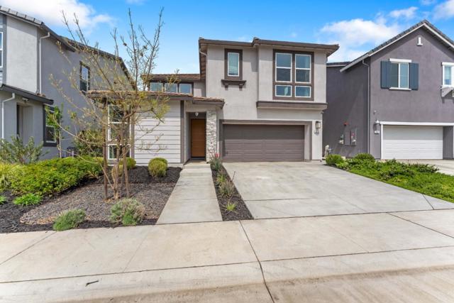 8243 Blue Coral Avenue, Elk Grove CA: https://media.crmls.org/mediaz/cc466e61-17cb-468c-80c4-7965e004334a.jpg