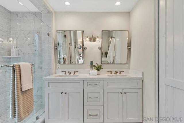 726 Silver Street, La Jolla CA: https://media.crmls.org/mediaz/cc46e442-9089-4f59-acb4-30a865f984ec.jpg