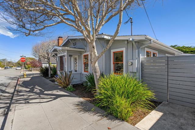 791 Spruce Avenue, Pacific Grove CA: https://media.crmls.org/mediaz/cc4744a1-9047-4ac7-a7f7-e341afd29738.jpg