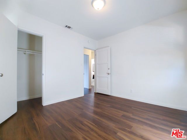 Guest bedroom 2