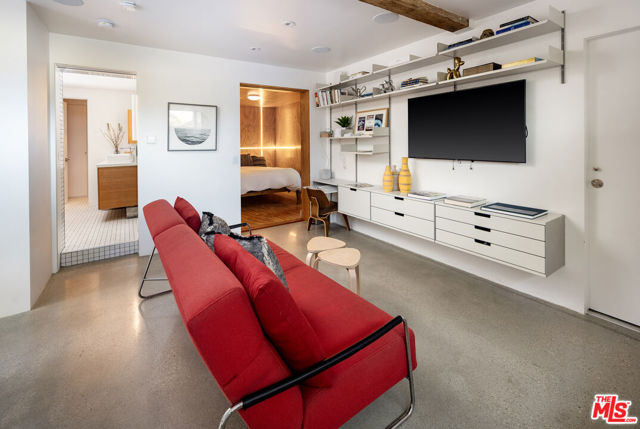 1274 San Miguel Avenue, Santa Barbara CA: https://media.crmls.org/mediaz/cc47c9a7-fe1b-4404-a6e2-caae01be1f9f.jpg