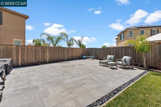 405 Avanti Way, Oakley CA: https://media.crmls.org/mediaz/cc48a698-2b3c-4c47-a9cd-ff06aad719cb.jpg