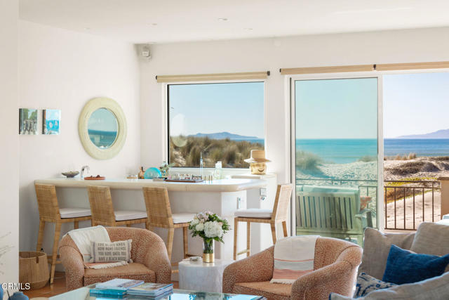 1571 Mandalay Beach Road, Oxnard CA: https://media.crmls.org/mediaz/cc4948bf-bf5c-4bad-b394-91ff648131ee.jpg