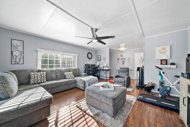 Detail Gallery Image 6 of 43 For 444 Anita St #19,  Chula Vista,  CA 91911 - 2 Beds | 2 Baths