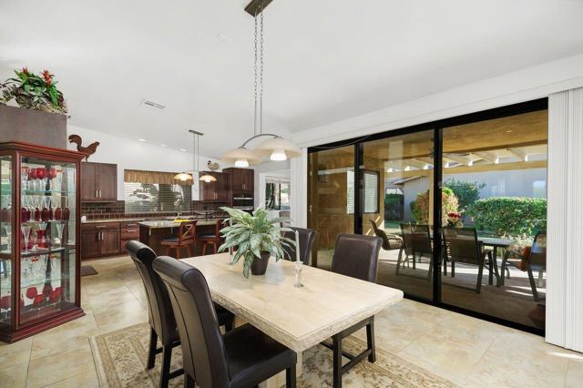 Image 4 of 26 For 78575 Vista Del Sol