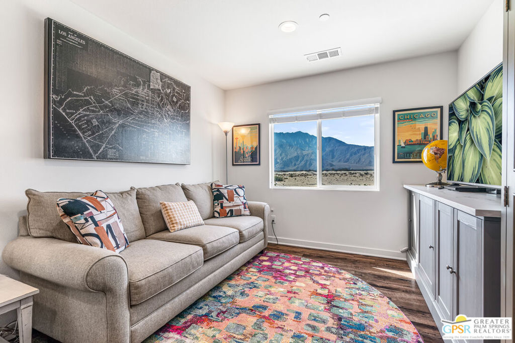 MLS #25610845PS image #25