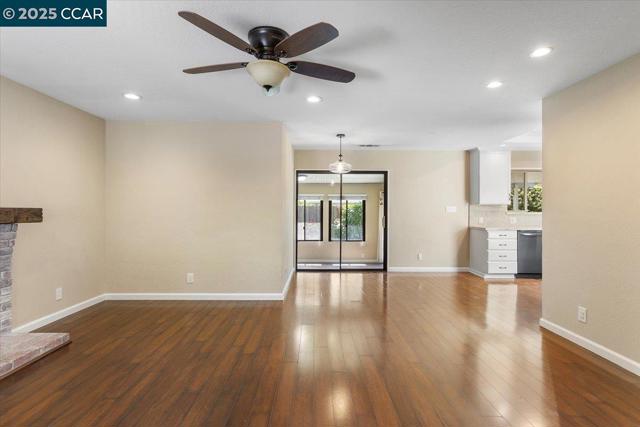 15745 Via Corta, San Lorenzo CA: https://media.crmls.org/mediaz/cc4a414f-6e2d-40a0-bcf3-3f9564ffb768.jpg