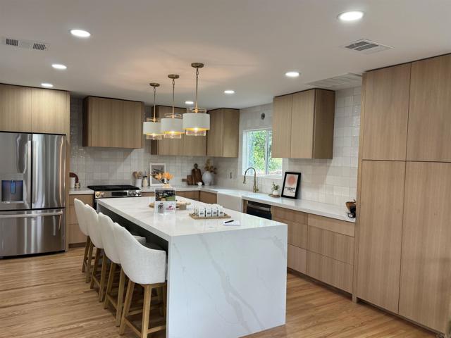 Front Image Thumbnail for CRNDP2510526