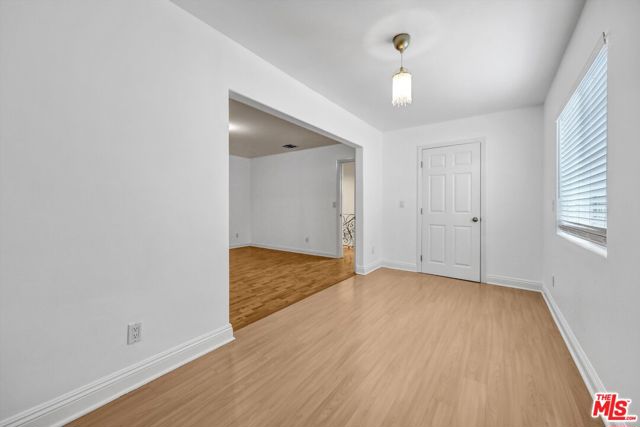4421 Prospect Avenue, Los Angeles CA: https://media.crmls.org/mediaz/cc4bf315-af71-4a46-b2bc-b27be3040182.jpg