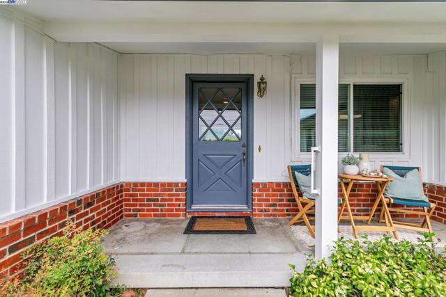 38426 Kimbro St, Fremont CA: https://media.crmls.org/mediaz/cc4c09bd-97e4-47eb-a726-2b6b1fb97e7a.jpg