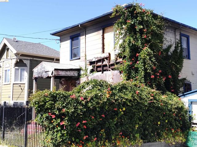 5580 Fremont St, Oakland, California 94608, ,Multi-Family,For Sale,Fremont St,41065156