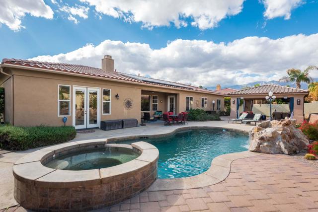 69822 Camino Pacifico, Rancho Mirage CA: https://media.crmls.org/mediaz/cc4cc989-e82f-479e-89fc-f86d69a24cc3.jpg