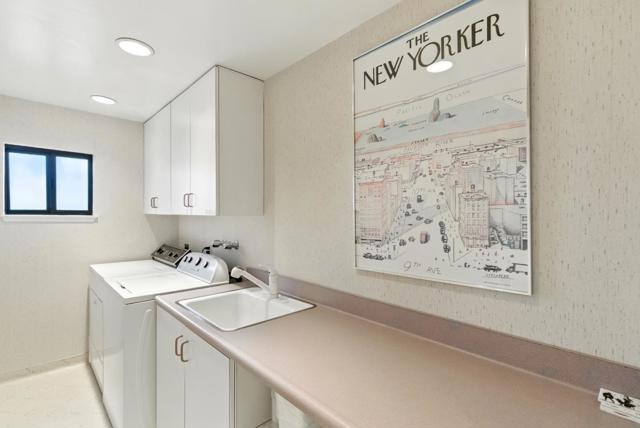 2935 Sherwood Drive, San Carlos CA: https://media.crmls.org/mediaz/cc4d11b5-fdf5-4bfb-ae88-165649de7602.jpg