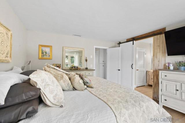 17915 Mark Lee Dr, Jamul CA: https://media.crmls.org/mediaz/cc4d47a1-fce8-4363-9826-5200bdf2a091.jpg