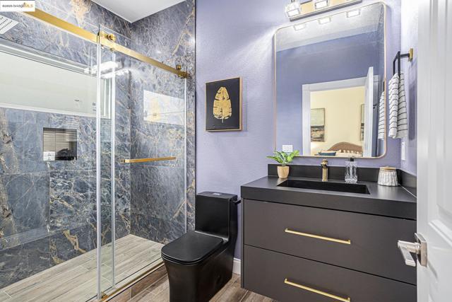 130 Arbor View Ln, Lafayette CA: https://media.crmls.org/mediaz/cc4d7175-3ba0-4fef-a625-6ff19df8ba3f.jpg