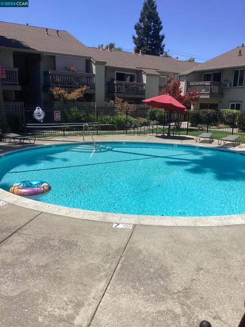 2560 WALNUT BLVD., Walnut Creek, California 94596, 1 Bedroom Bedrooms, ,1 BathroomBathrooms,Condominium,For Sale,WALNUT BLVD.,41068689