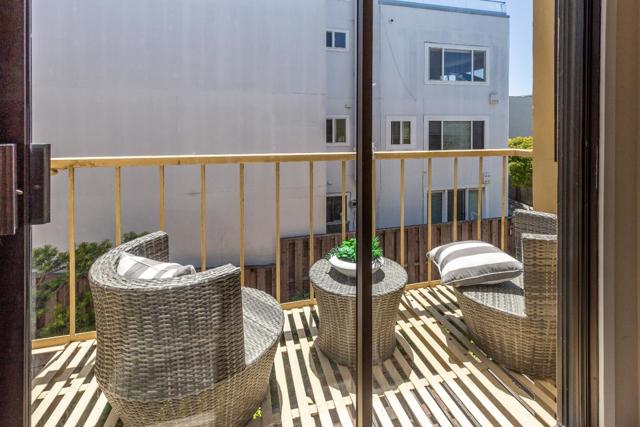 383 Lombard Street, San Francisco CA: https://media.crmls.org/mediaz/cc4f09ed-1d07-496b-b30d-342691654139.jpg