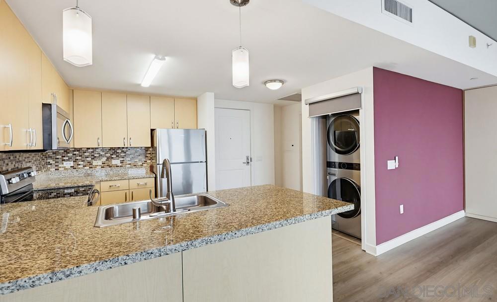 1080 Park Blvd - photo 15