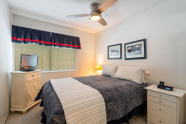 6000 Montecito Drive, Palm Springs CA: https://media.crmls.org/mediaz/cc510611-0646-401c-ba04-e793a0eb4652.jpg