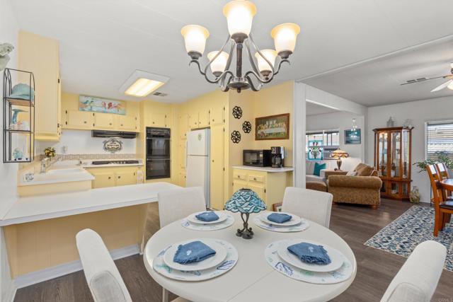 Detail Gallery Image 14 of 61 For 3535 Linda Vista Dr #130,  San Marcos,  CA 92078 - 3 Beds | 2 Baths