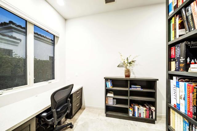 75757 Via Stia, Indian Wells CA: https://media.crmls.org/mediaz/cc530de6-3fea-4874-a0c0-a76a3d74721a.jpg