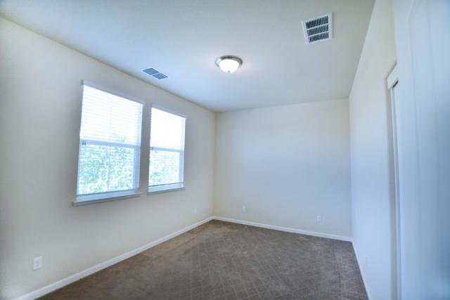 3936 Purple Finch Lane, Modesto CA: https://media.crmls.org/mediaz/cc551674-fd36-4835-b55c-21f2efeb9859.jpg