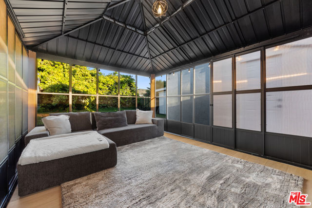 4137 W 58th Place, Los Angeles CA: https://media.crmls.org/mediaz/cc554db6-a313-4b3d-81db-ee9622347715.jpg