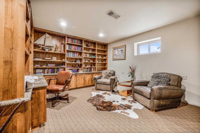 34 The Point, Coronado CA: https://media.crmls.org/mediaz/cc55a635-1fe5-42d8-a513-5fc3e5d5740e.jpg