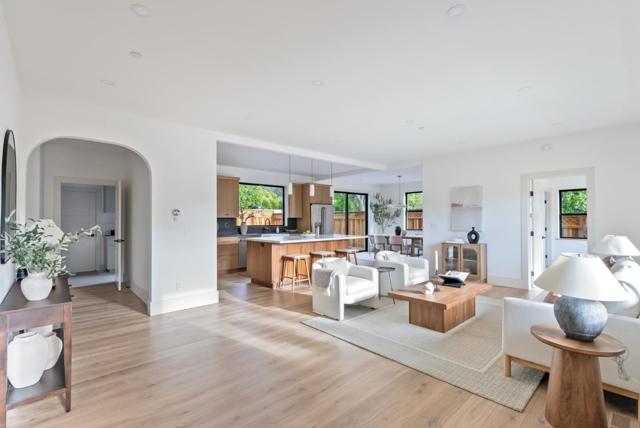 3240 N Main Street, Soquel CA: https://media.crmls.org/mediaz/cc55ef36-24f0-4860-863e-e597d19a1532.jpg