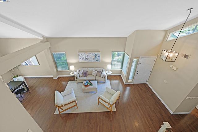 8043 Crossridge Rd, Dublin CA: https://media.crmls.org/mediaz/cc570875-9ffa-4516-9e5e-767f95e57518.jpg