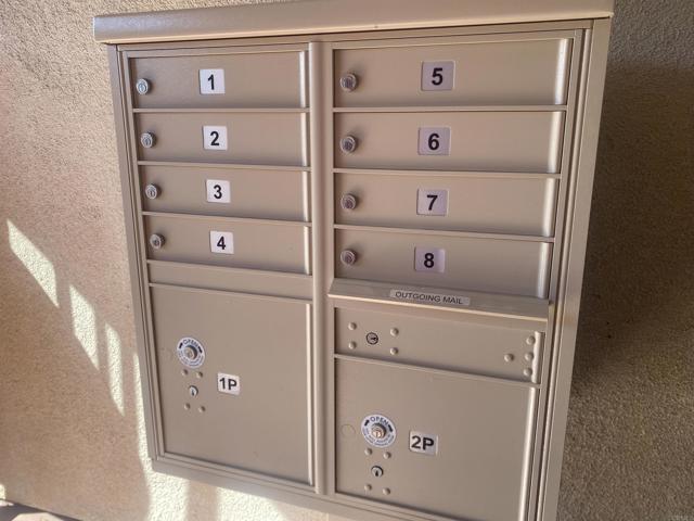 390 E Madison, El Cajon CA: https://media.crmls.org/mediaz/cc571437-9e13-42b7-95cc-1ea9ffa6772c.jpg