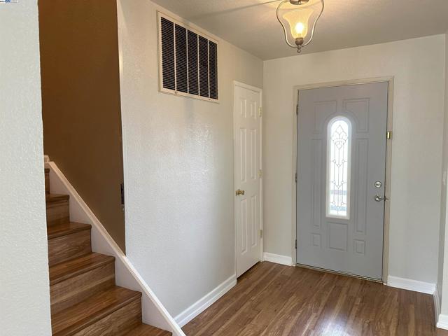 5328 Riverlake, Discovery Bay CA: https://media.crmls.org/mediaz/cc57984f-8607-4415-a2ac-6a2ab18afff7.jpg