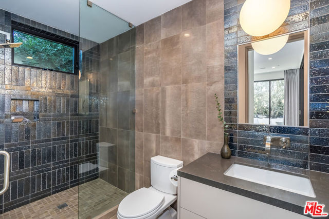 836 N Ogden Drive, Los Angeles CA: https://media.crmls.org/mediaz/cc57b68f-b087-4afb-adf7-54255137a170.jpg